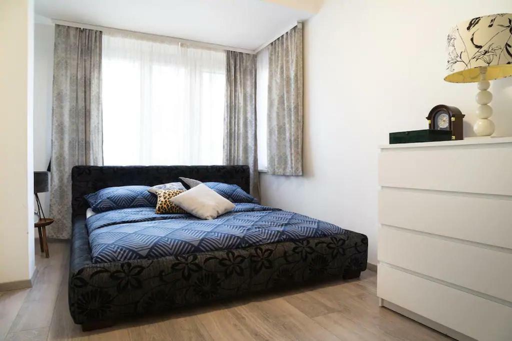 Oldtown Safari Lodge Братислава Екстериор снимка