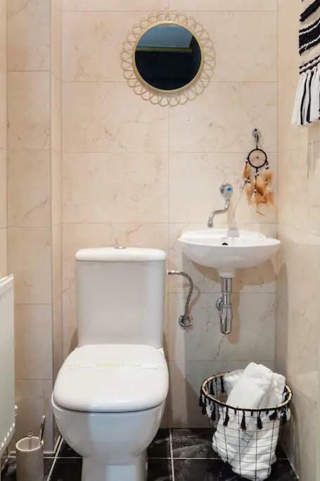 Oldtown Safari Lodge Братислава Екстериор снимка